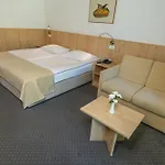 Hotel Jezero 4*
