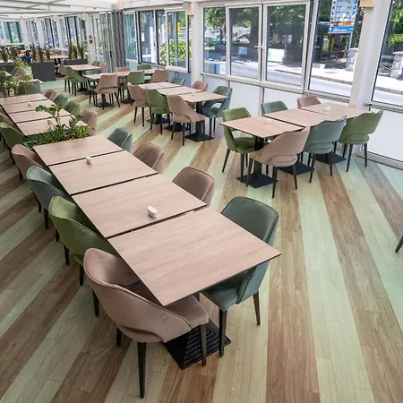 Jezero Hotel 4*