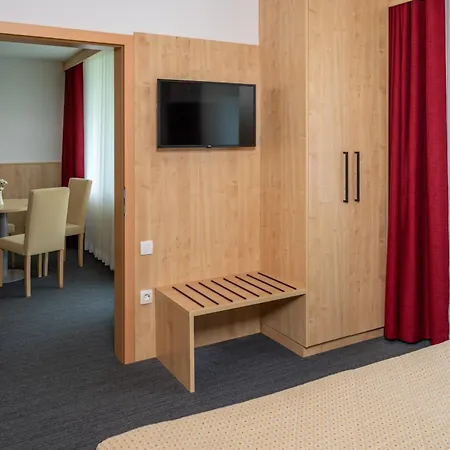 Hotel Jezero