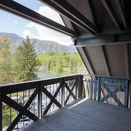 Hotel Jezero 4*
