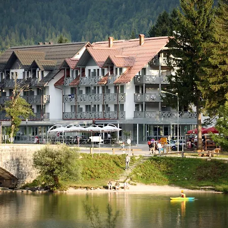 Jezero Hotel
