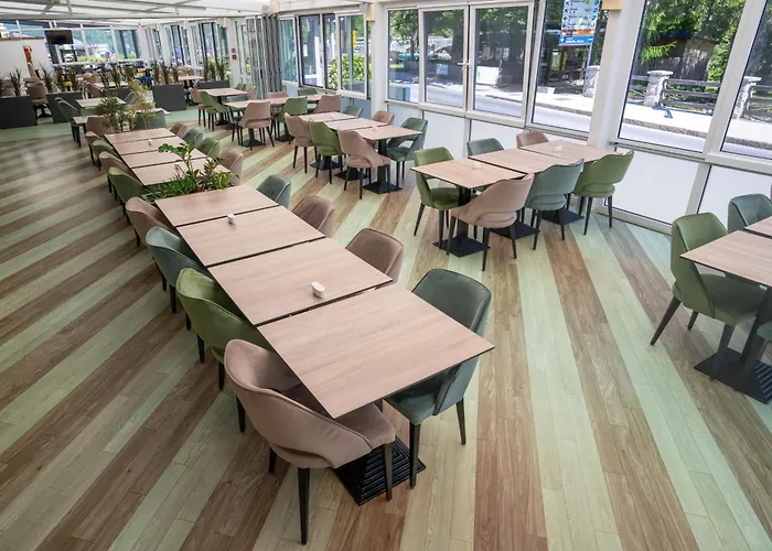 Jezero Ξενοδοχείο 4*