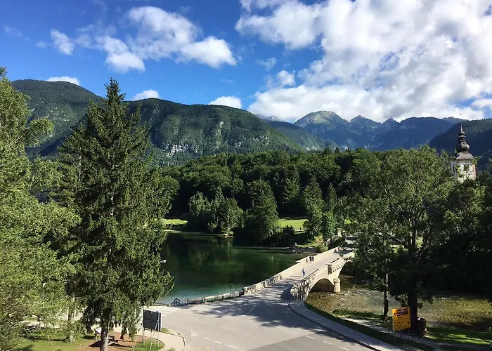 Ξενοδοχείο Jezero